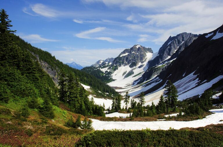 Cascade_Pass_and_Pelton_Basin